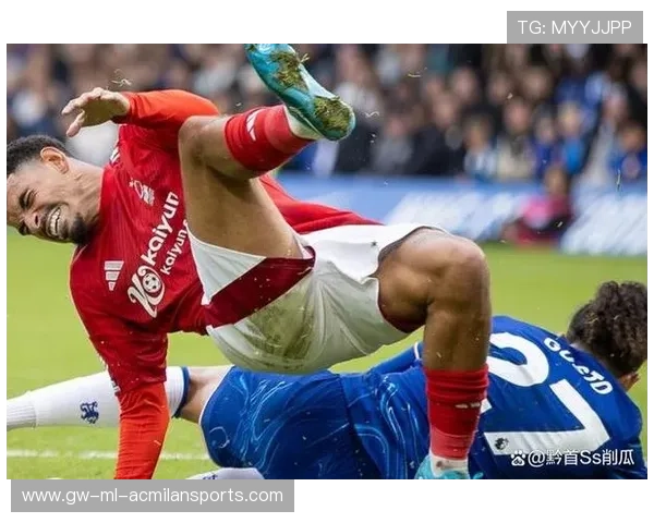 切尔西边路连续突破制造巨大威胁